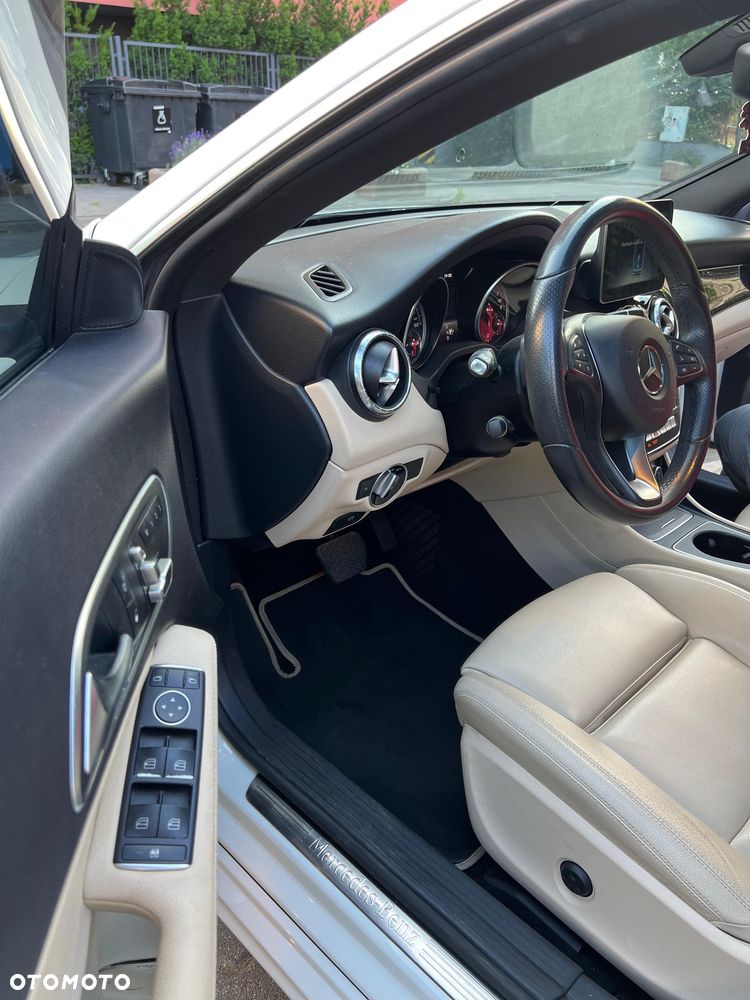 Mercedes-Benz CLA 250 7G-DCT - 10