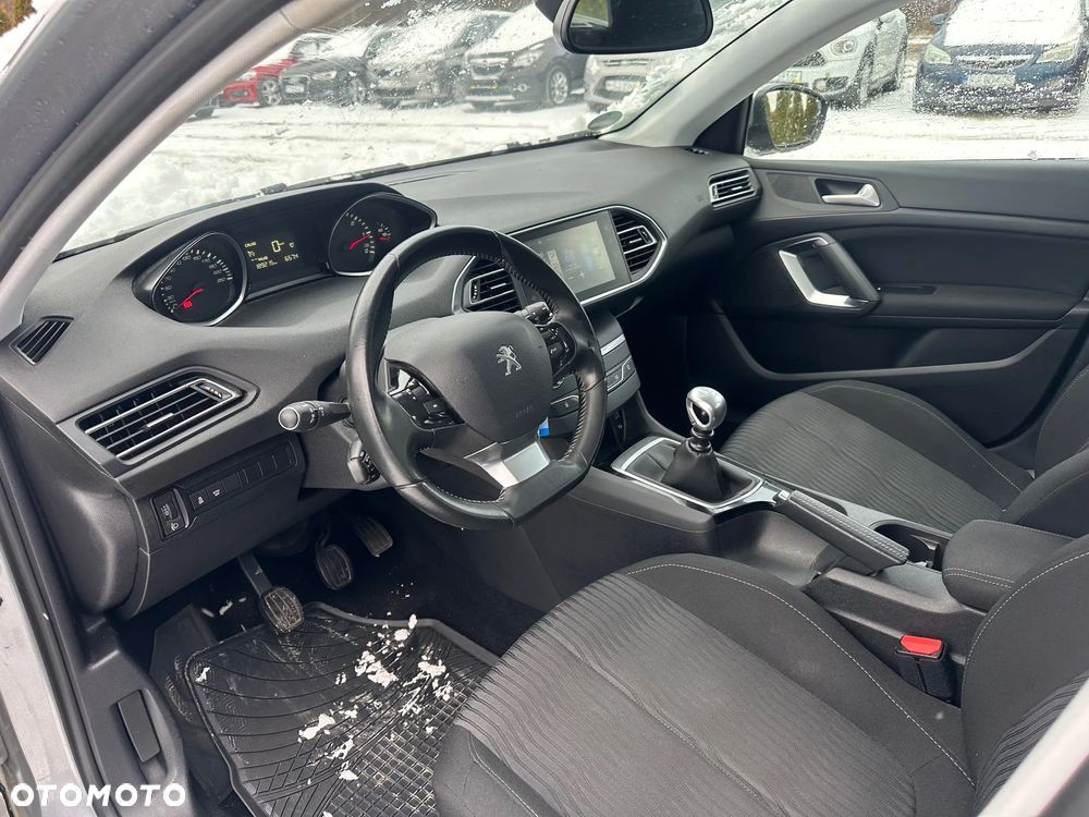 Peugeot 308 BlueHDi FAP 120 Stop&Start Allure - 8