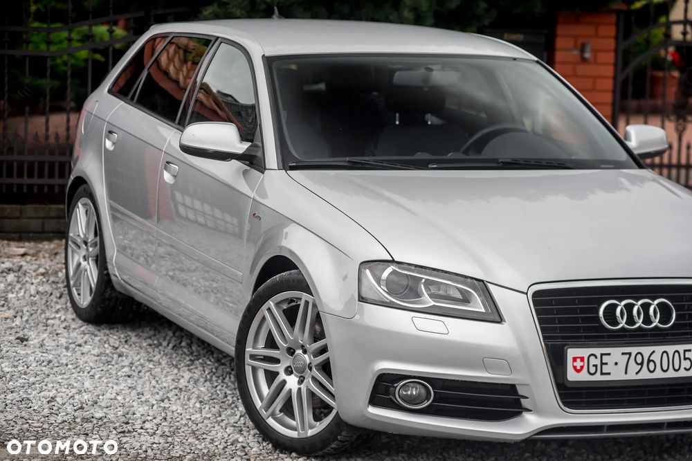 Audi A3 Sportback 2.0 TFSI S line Sportpaket - 2