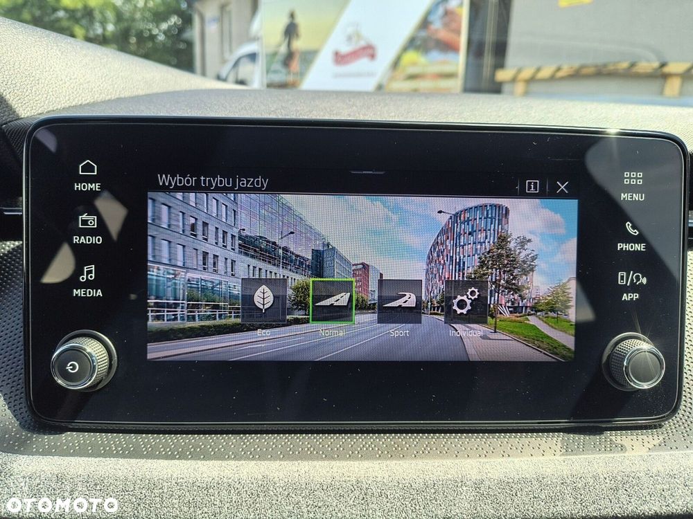 Skoda Kamiq 1.5 TSI Drive DSG - 33