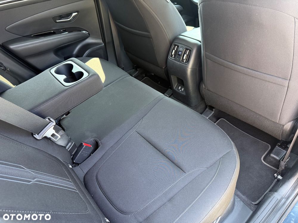 Hyundai Tucson 1.6 T-GDi HEV Executive 2WD - 19