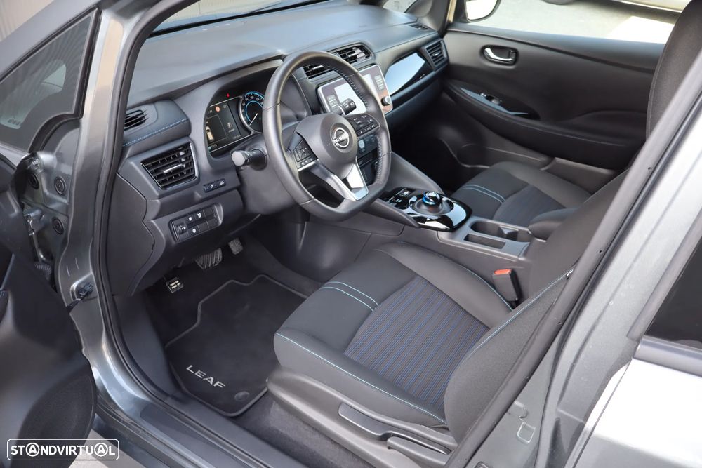 Nissan Leaf N-Connecta - 11
