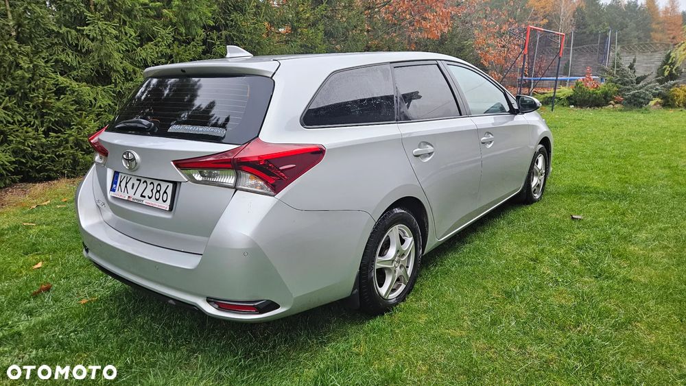 Toyota Auris 1.6 Classic Plus - 14