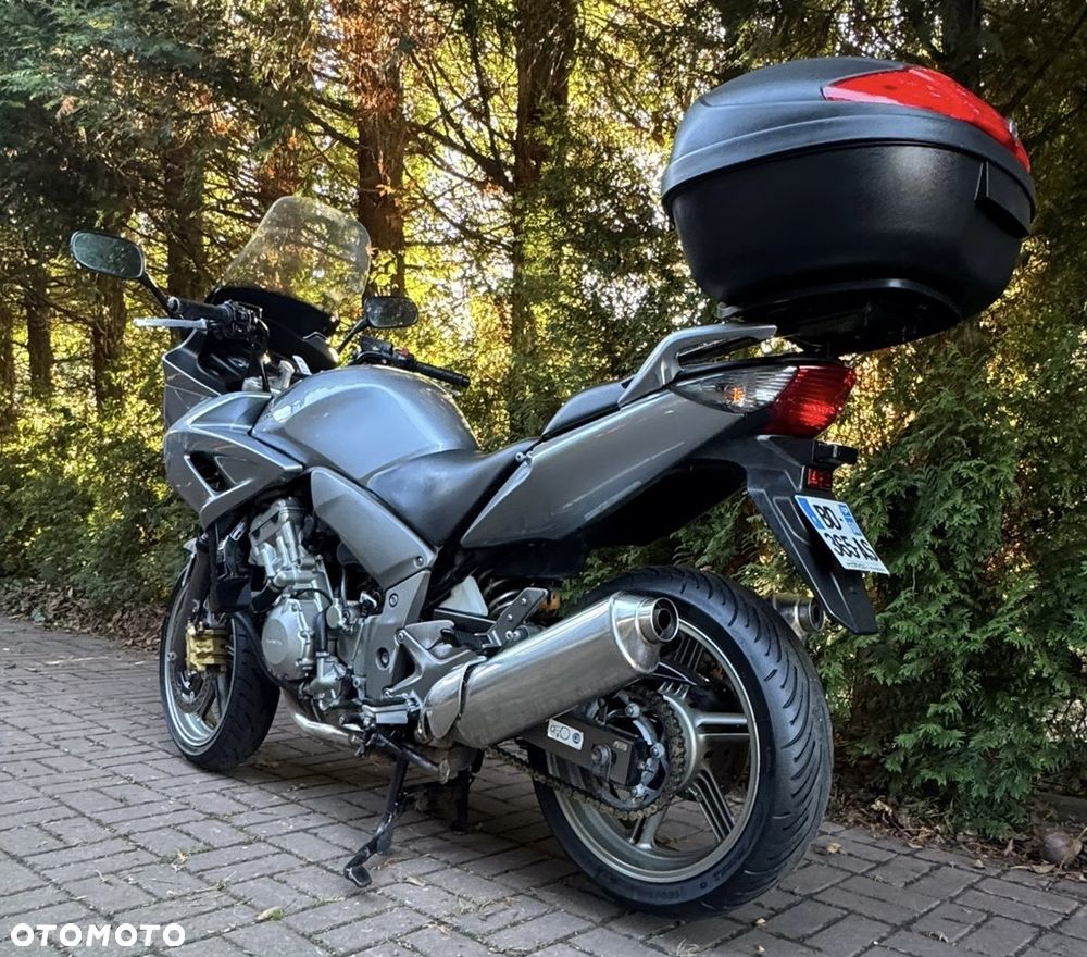 Honda CBF - 10