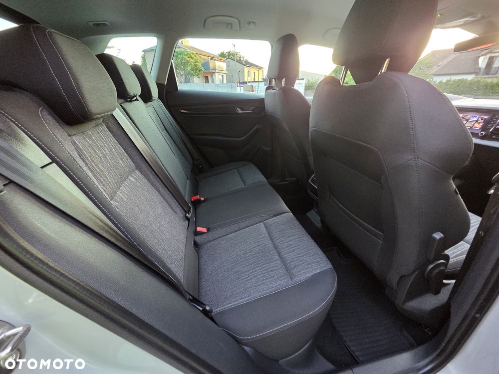 Skoda Karoq 1.5 TSI ACT 4x2 Ambition DSG - 8