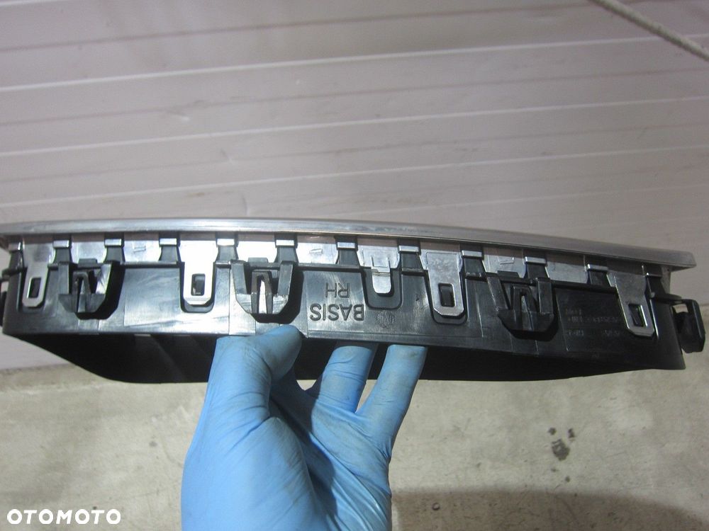 BMW F10 F11 NERKA ZDERZAKA PRZEDNIEGO KRATKA PRAW GRILL 51137200728 7200728 - 5