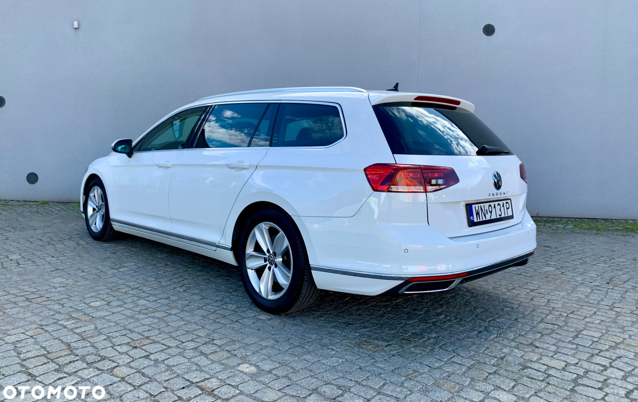 Volkswagen Passat 1.5 TSI EVO Elegance DSG - 4