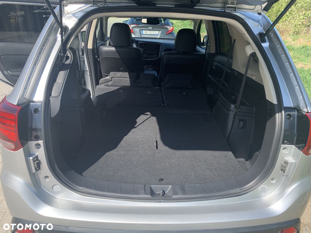 Mitsubishi Outlander - 15