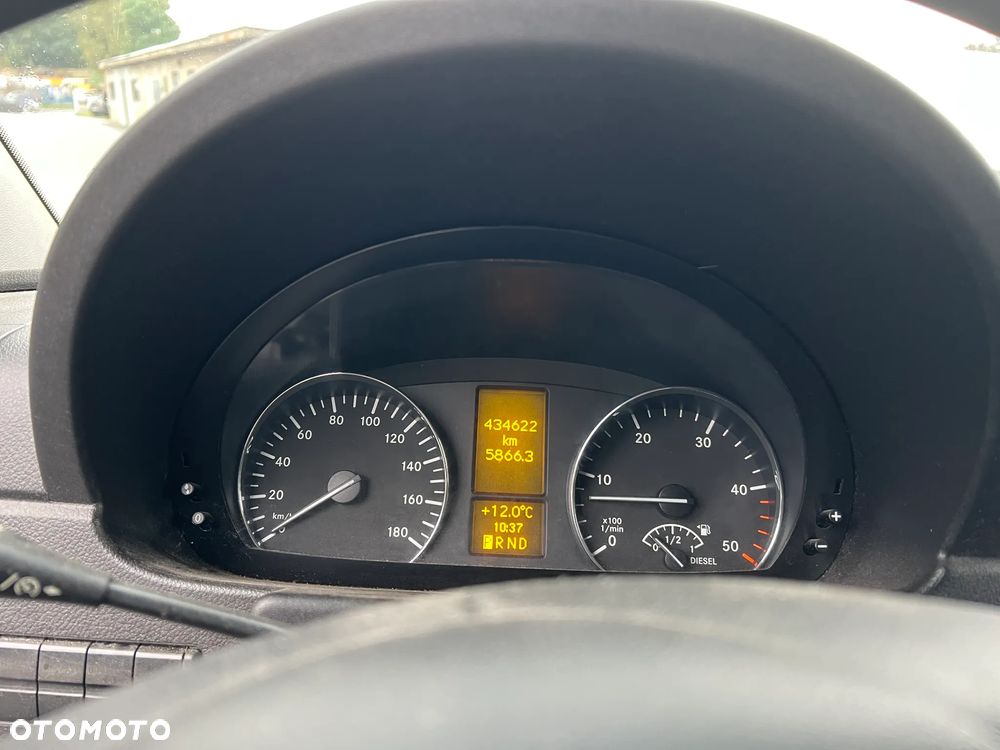 Mercedes-Benz sprinter - 9