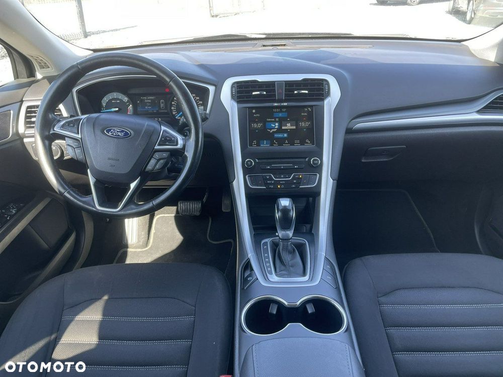 Ford Mondeo 2.0 TDCi Ambiente PowerShift - 27