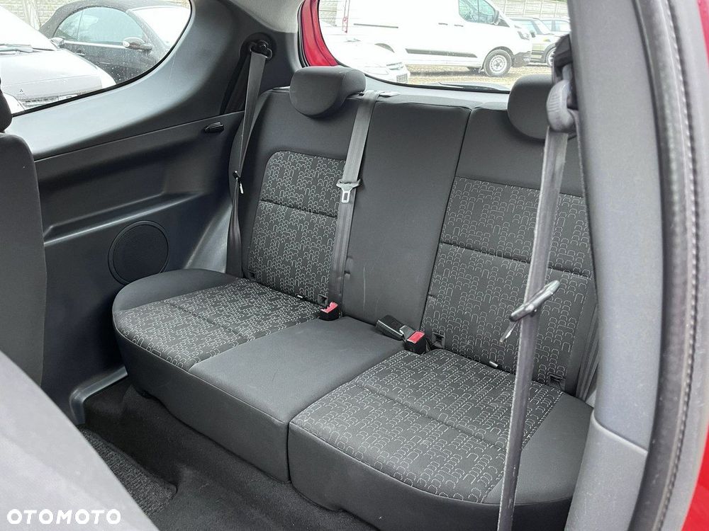 Mitsubishi Colt - 10