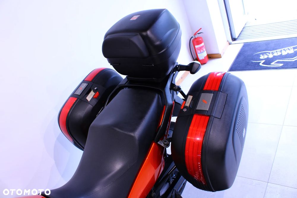 Suzuki DL - 18