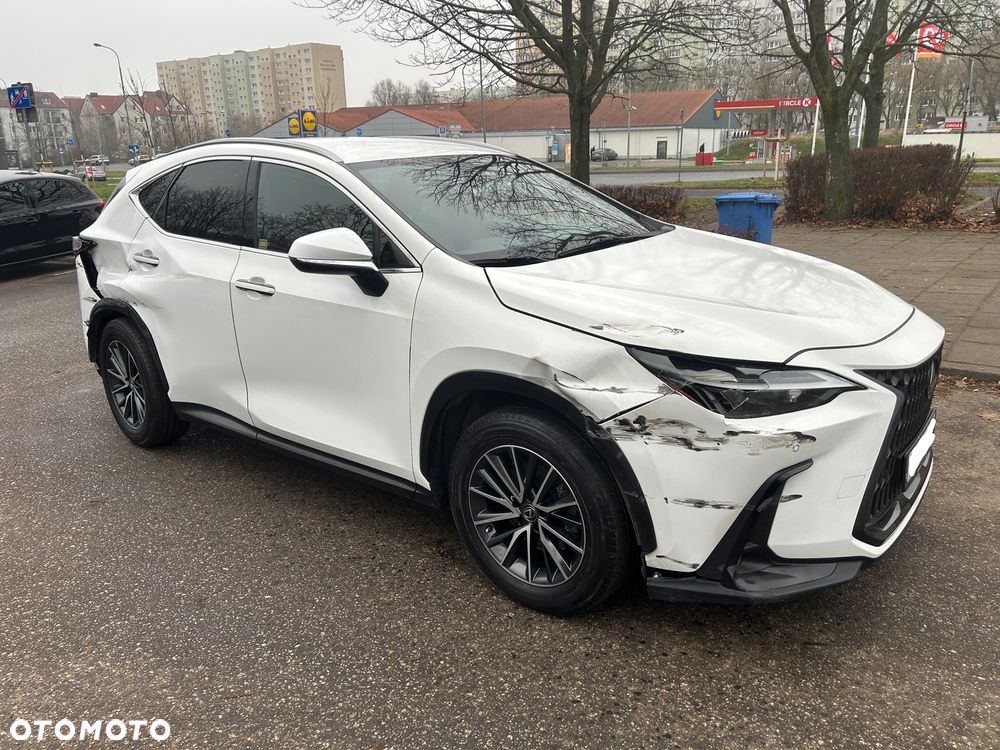 Lexus NX 350h Prestige AWD - 4
