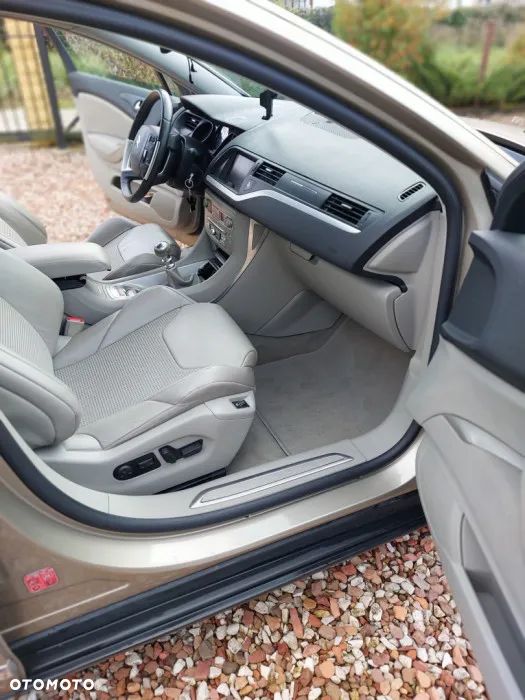 Citroën C5 2.0 HDi Exclusive - 8