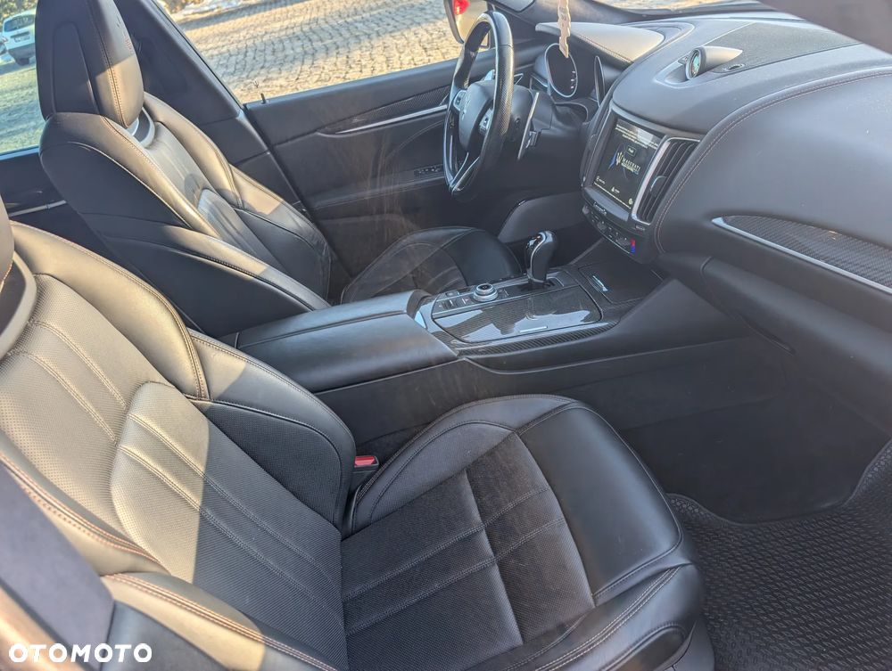 Maserati Levante S Q4 GranSport - 16