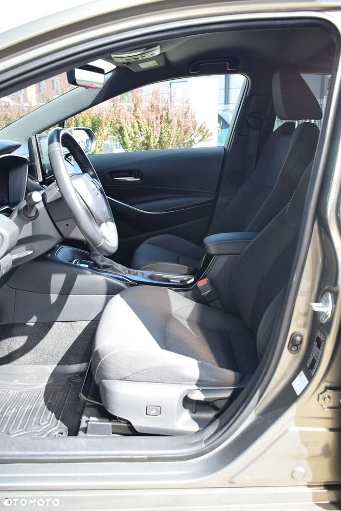 Toyota Corolla 1.8 Hybrid Comfort - 13