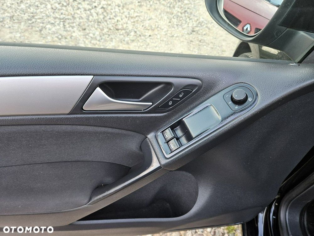 Volkswagen Golf - 15