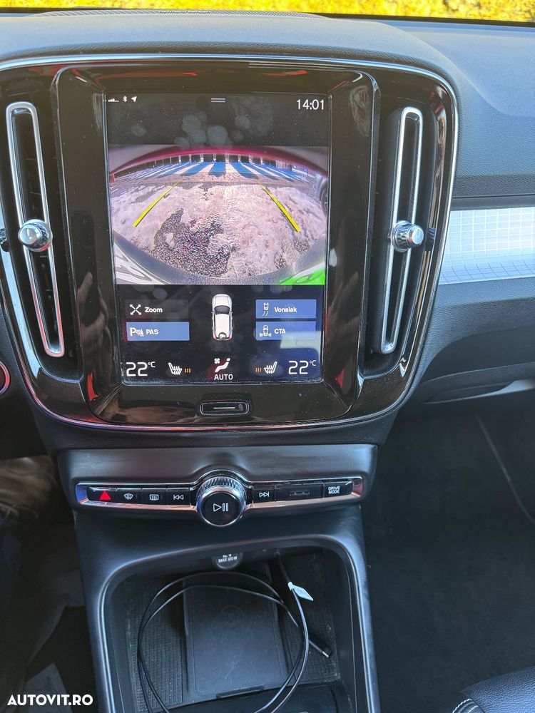 Volvo XC 40 D4 AWD Geartronic Momentum - 5