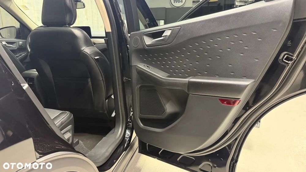 Ford Escape 2.0 EcoBoost AWD Titanium - 16