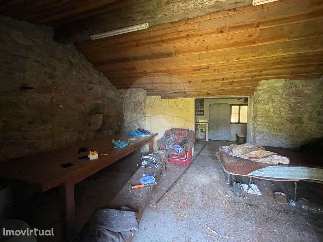 Moradia T1 para venda - Grande imagem: 2/20