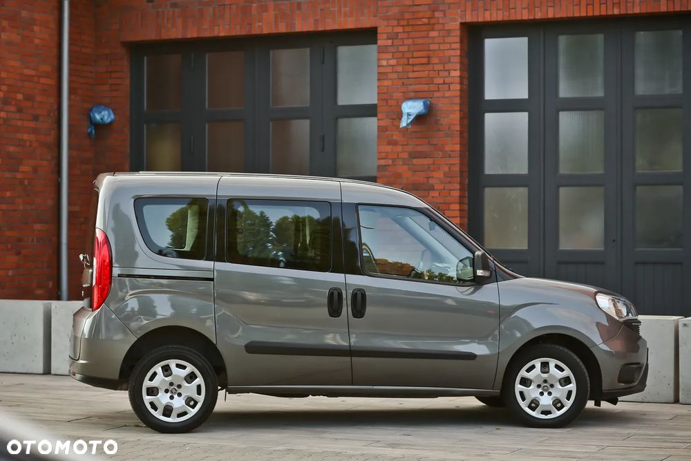 Fiat Doblo - 17