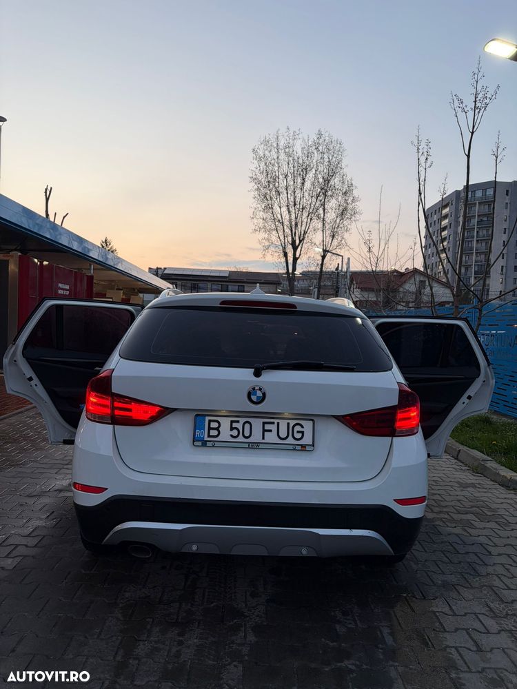 BMW X1 sDrive20d Aut. xLine - 2