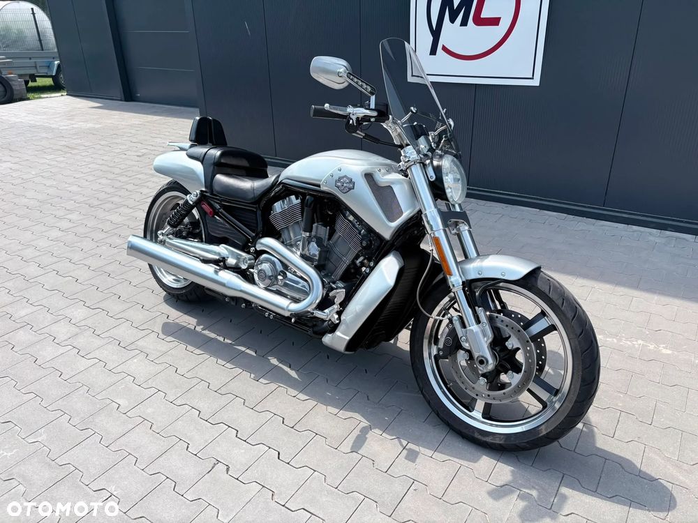Harley-Davidson V-Rod Muscle - 2