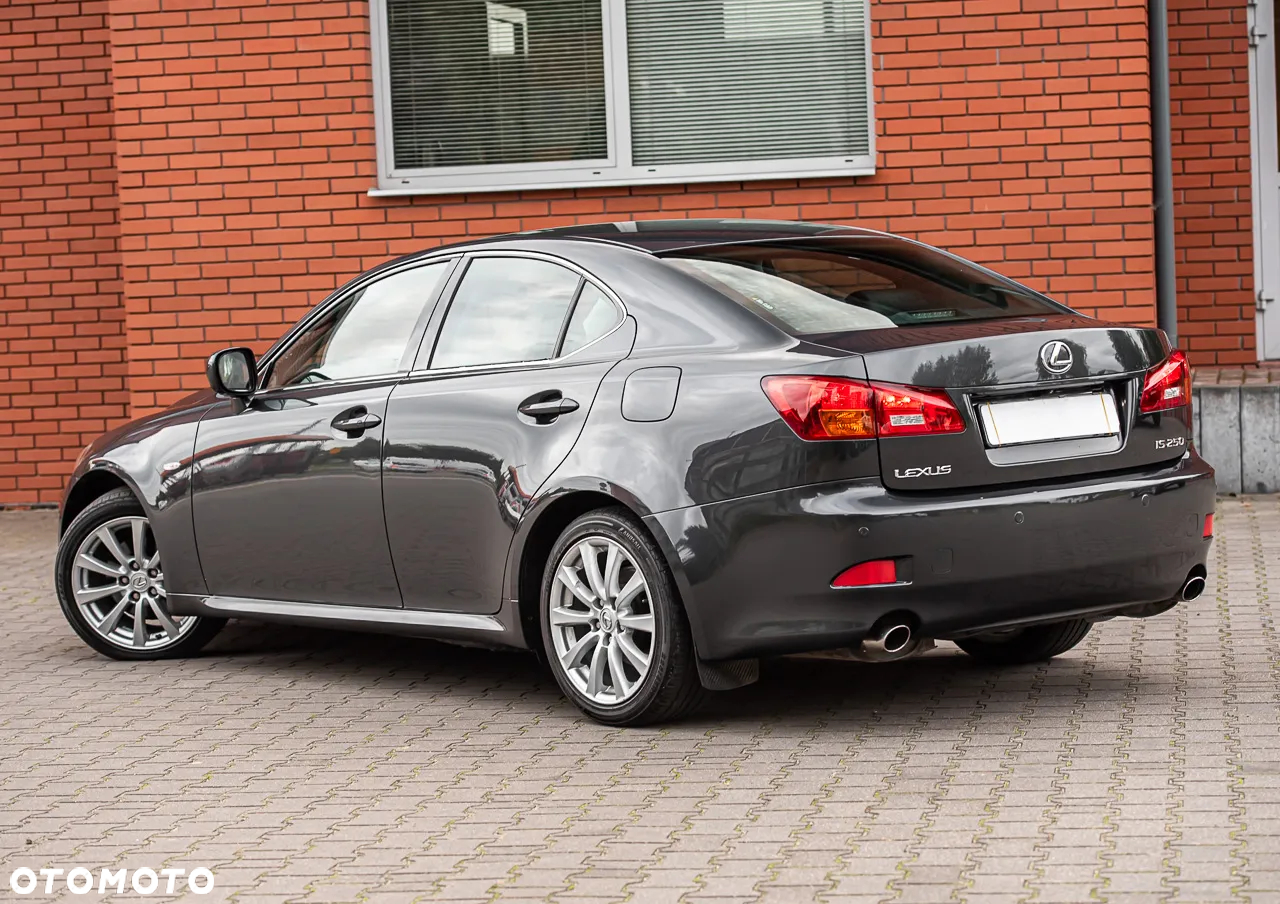 Lexus IS 250 Prestige - 10