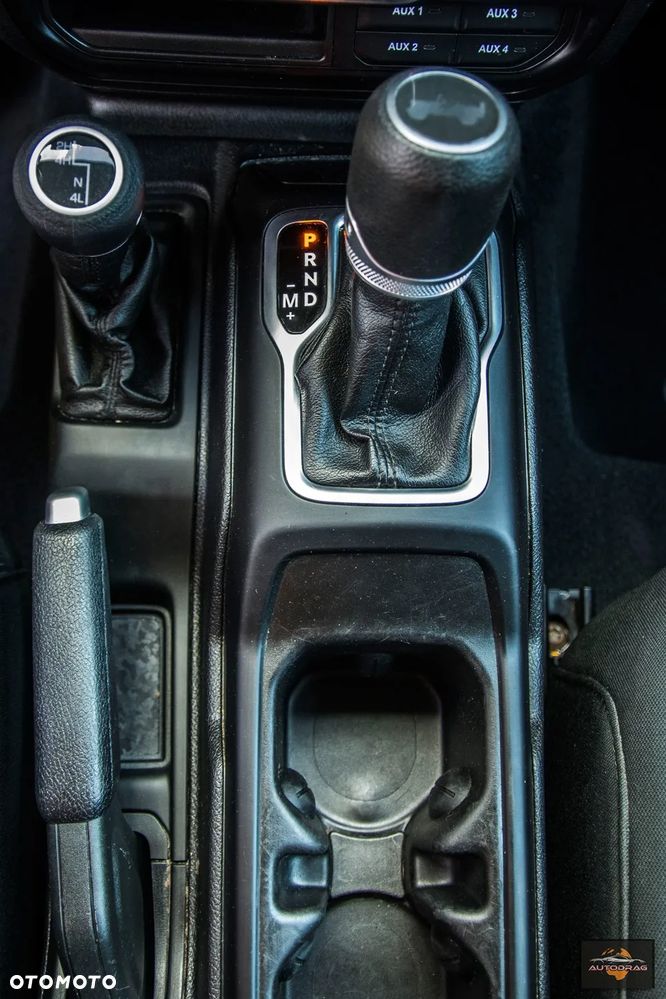 Jeep Wrangler - 24
