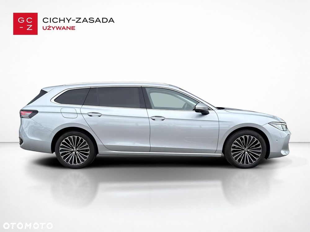 Volkswagen Passat - 4
