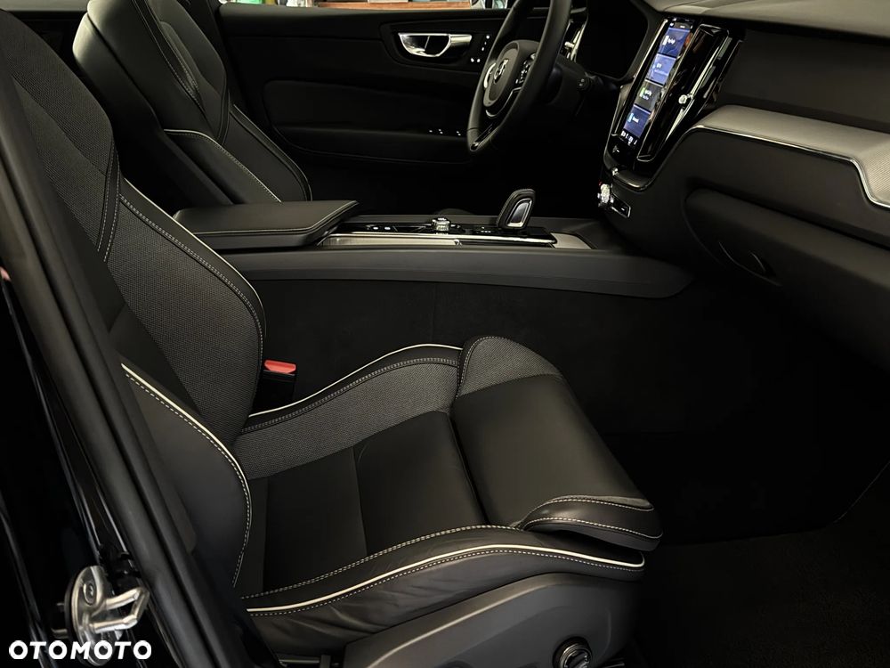 Volvo XC 60 B4 D AWD Geartronic RDesign - 16