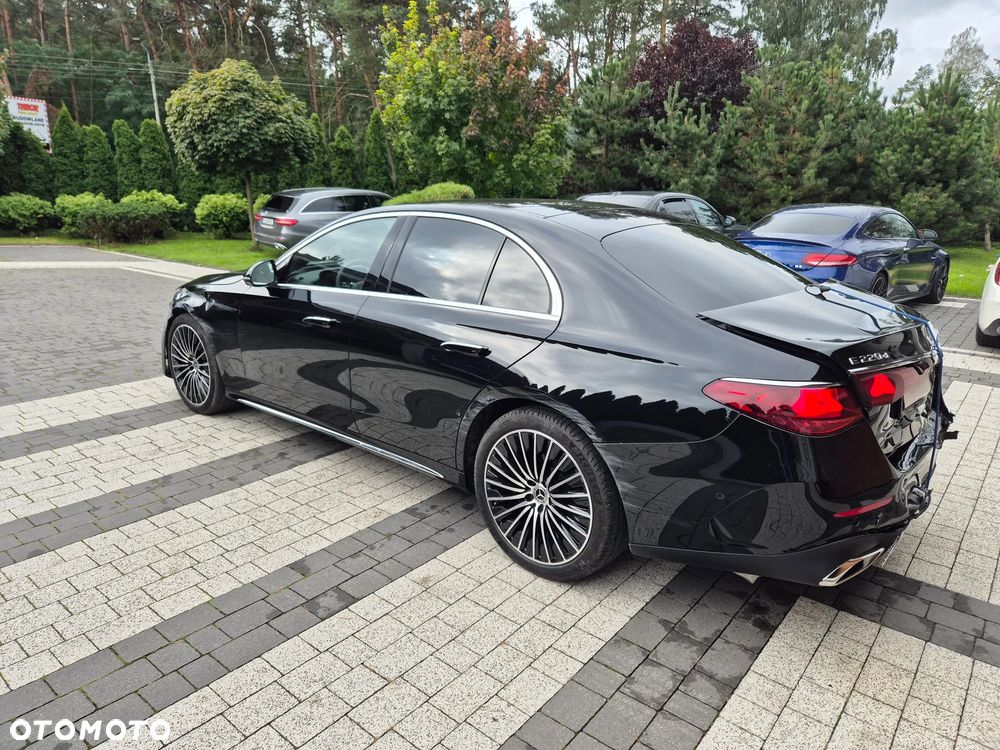Mercedes-Benz Klasa E 220 d 4-Matic AMG/Avantgarde - 16