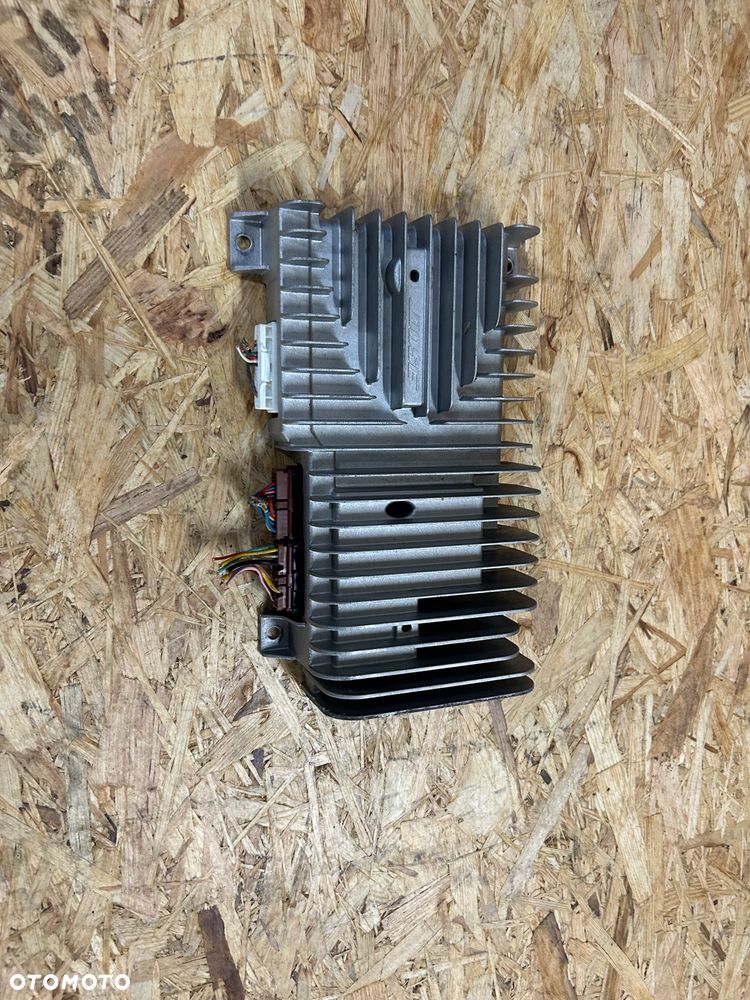 Renault Koleos I wzmacniacz bose 28063 7762R - 1