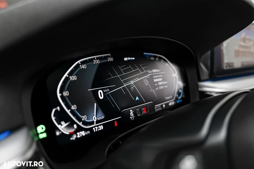 BMW Seria 5 530e Aut. Luxury Line - 28