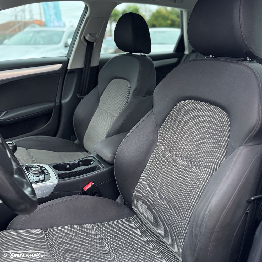 Audi A4 Avant 2.0 TDi Advance - 9