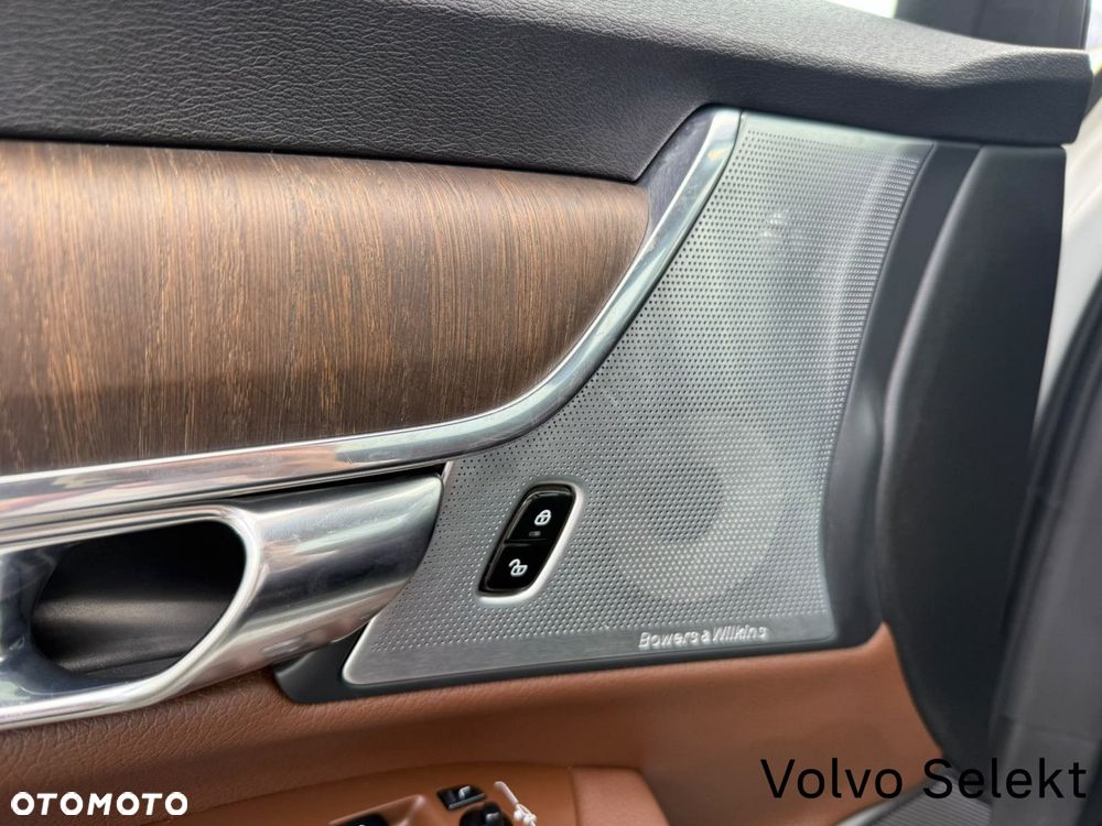 Volvo V90 Cross Country - 15
