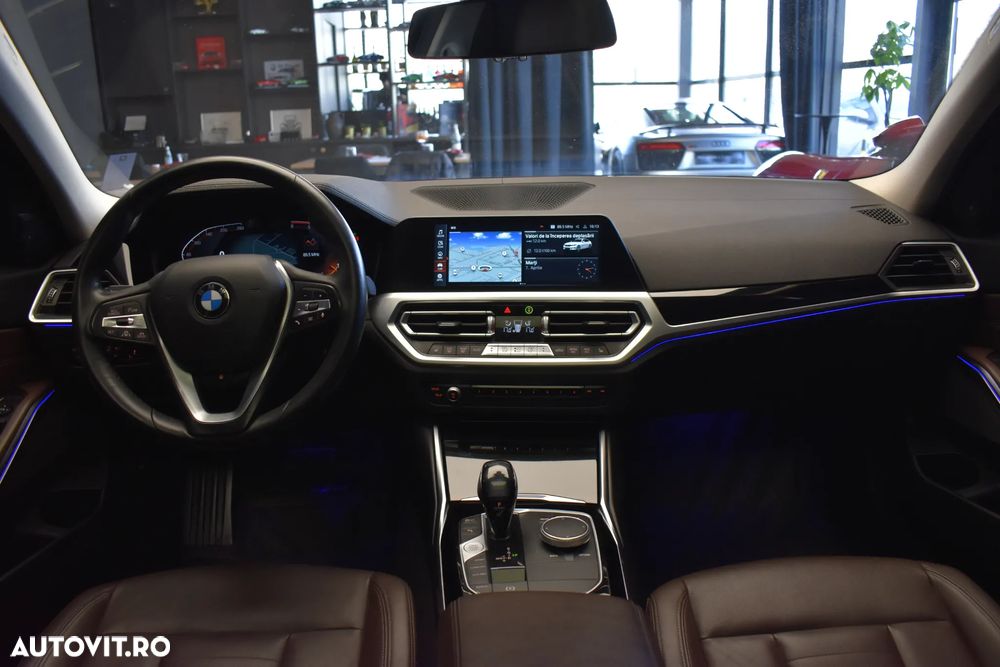 BMW Seria 3 320d AT MHEV - 12