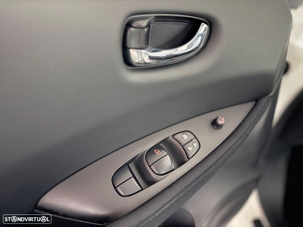 Nissan Leaf - 7