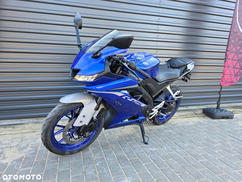 Yamaha YZF - 1