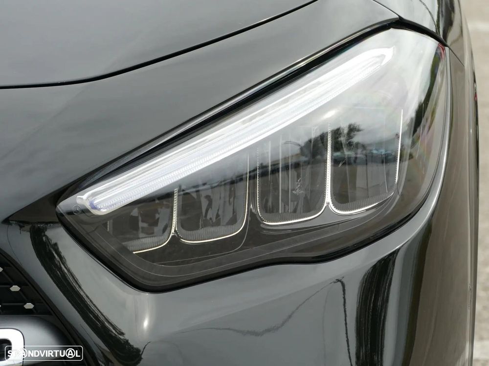 Mercedes-Benz GLA 250 e AMG Line - 12