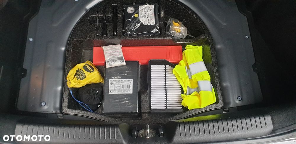 Hyundai i30 1.4 Trend - 36