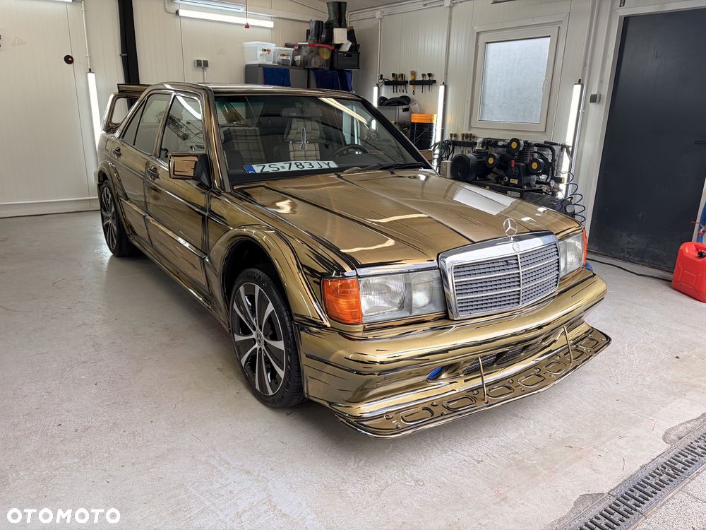 Mercedes-Benz W201 (190) - 2