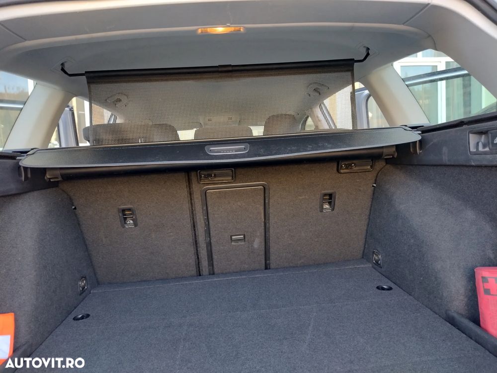 Volkswagen Golf 2.0 TDI (BlueMotion Technology) Highline - 14