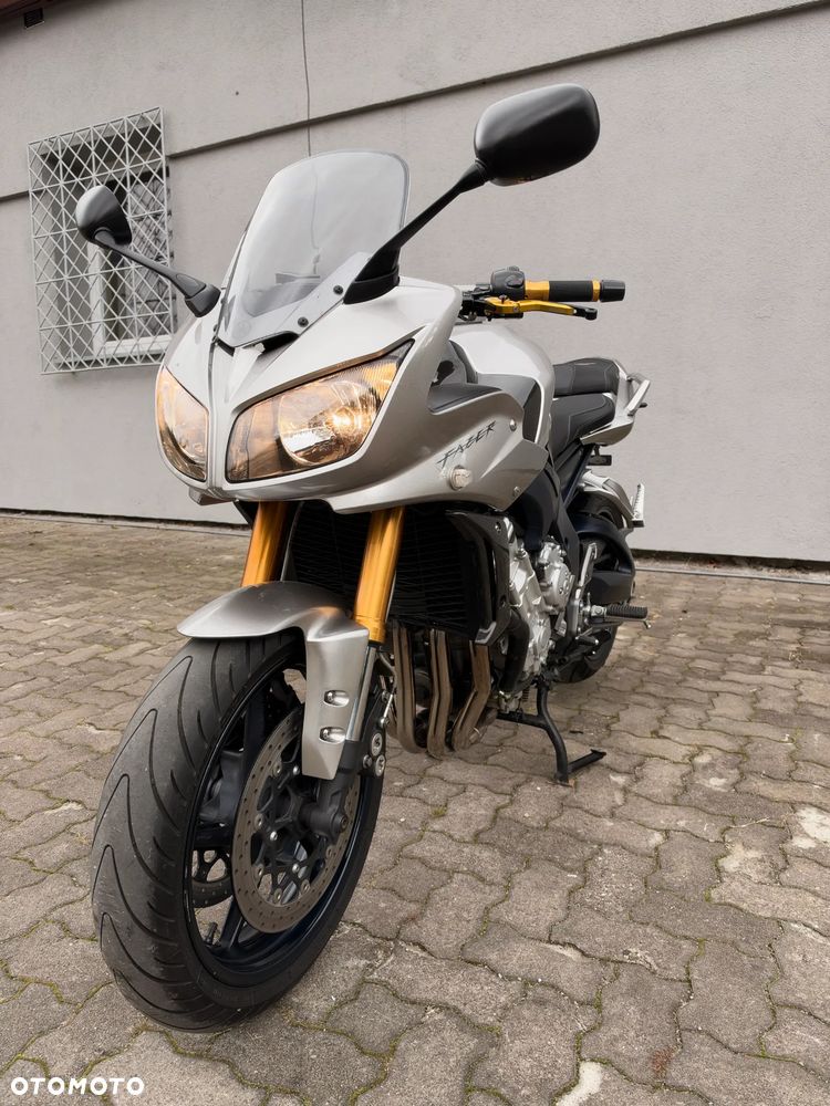 Yamaha FZ - 32