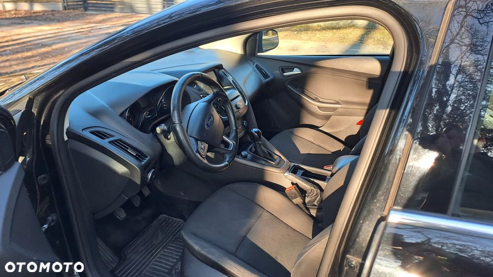 Ford Focus 1.6 SYNC Edition - 6