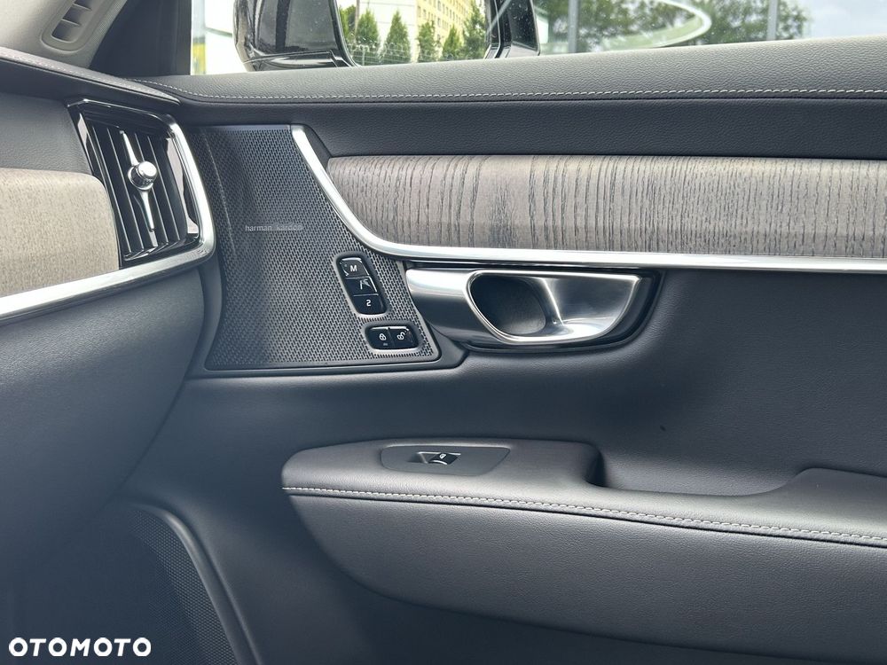 Volvo S90 - 24
