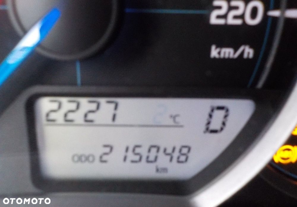 Toyota Yaris - 22