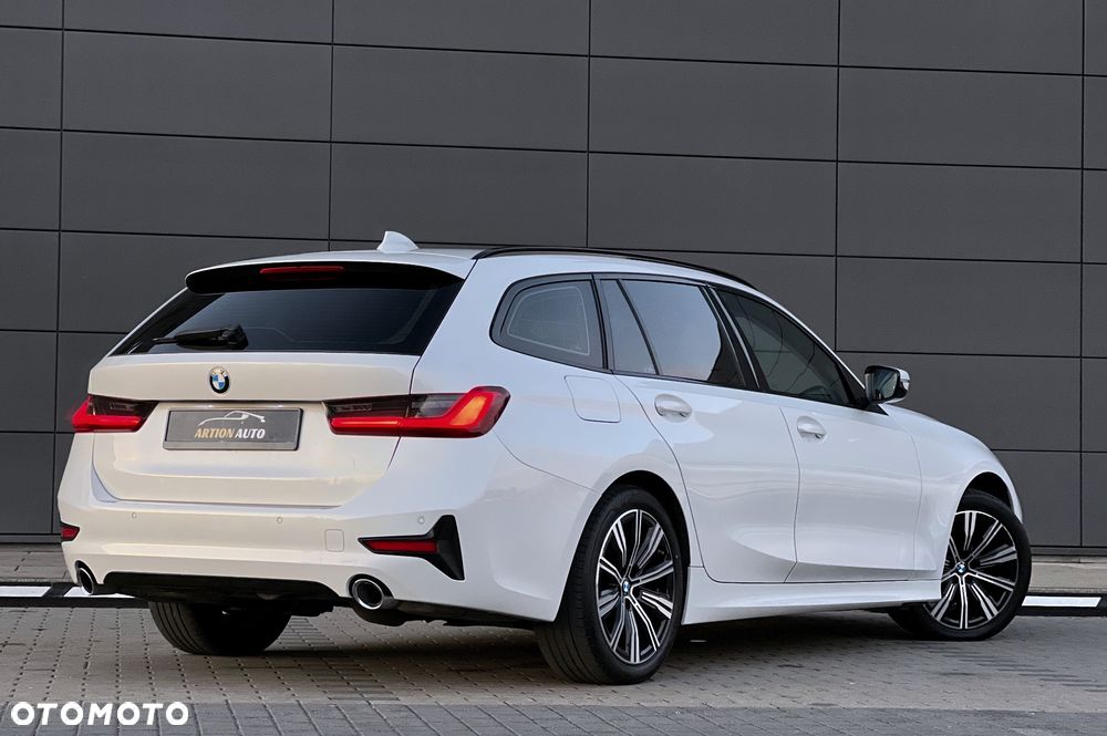 BMW Seria 3 320d Sport Line Shadow sport - 13