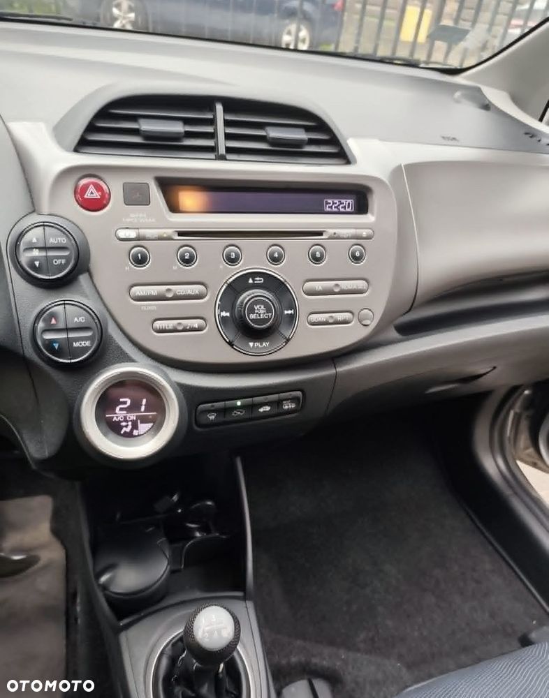 Honda Jazz 1.4 Executive - 19