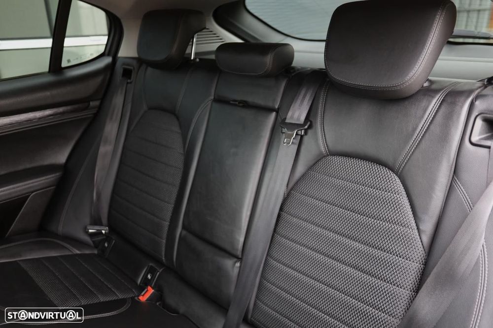 Alfa Romeo Stelvio 2.2 D Super AT8 - 17